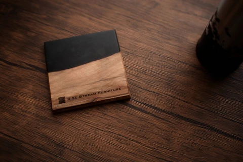 SIDE STREAM FURNITUREウッドレジンコースター｜デスクに彩りができた